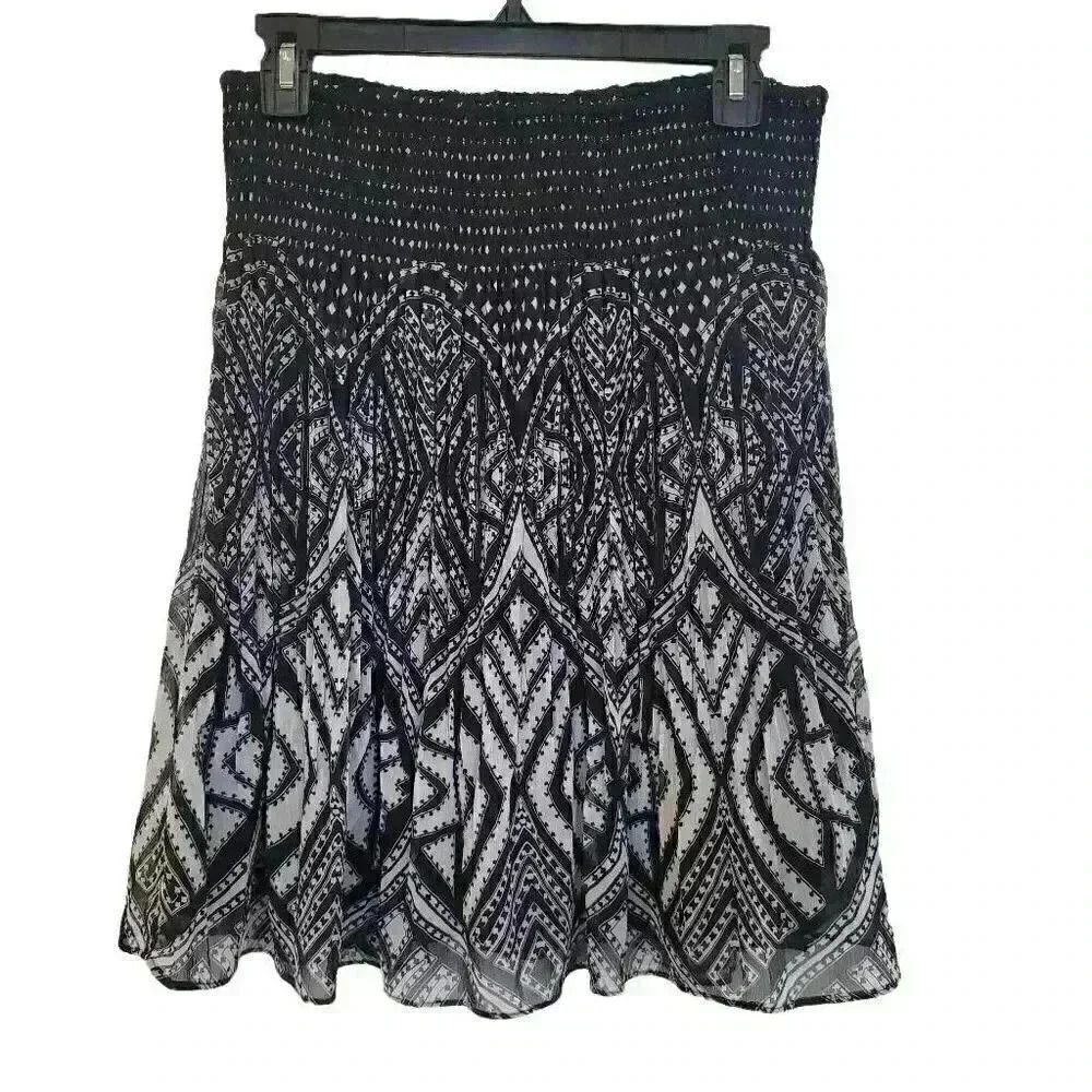 White House Black Market Women's Black & White Geometric Print Poly Georgette Li